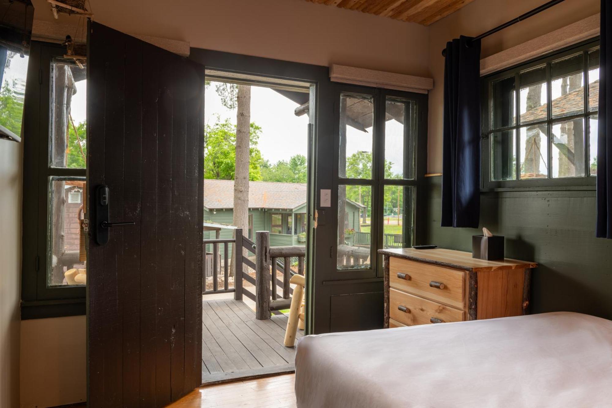 Lodge At Schroon Lake Exteriör bild